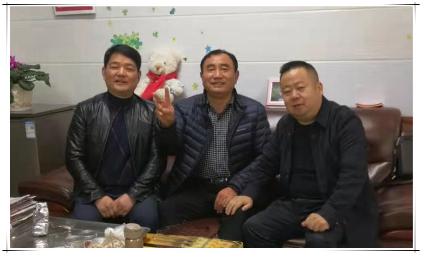 集团董事长探察必博发展地 拜望老领导