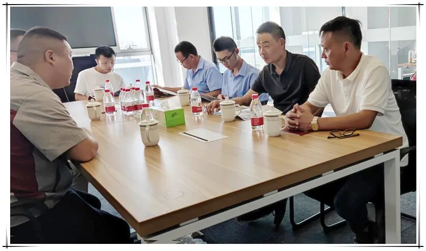 中建二局第三建筑公司质量总监薛跃文一行到访必博